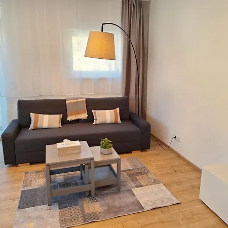Flataid - Voll Ausgestattet Mit Parkplatz Apartmán *