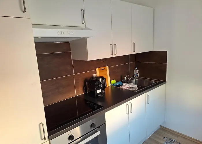 Flataid - Voll Ausgestattet Mit Parkplatz * Ludersdorf-Wilfersdorf