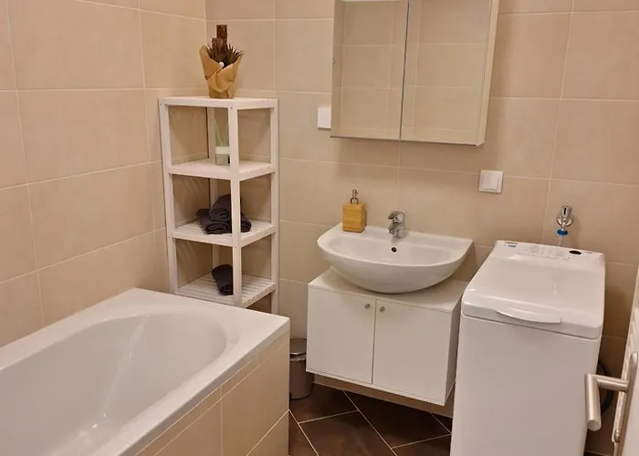 Flataid - Voll Ausgestattet Mit Parkplatz 公寓