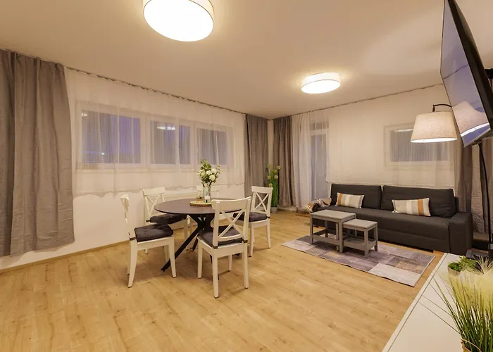 公寓 Flataid - Voll Ausgestattet Mit Parkplatz *